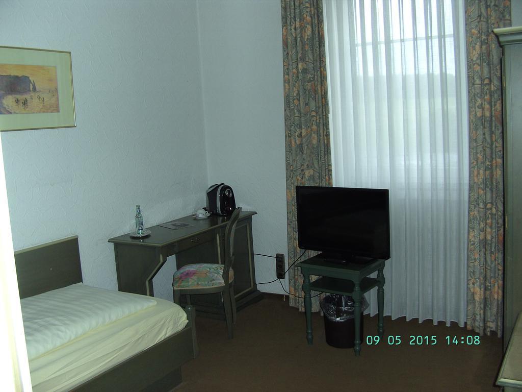 Schlosshotel Wilhelmsthal Calden Bilik gambar